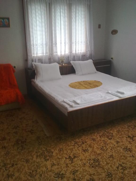Guest House Ahp Mala Tsŭrkva 部屋 写真